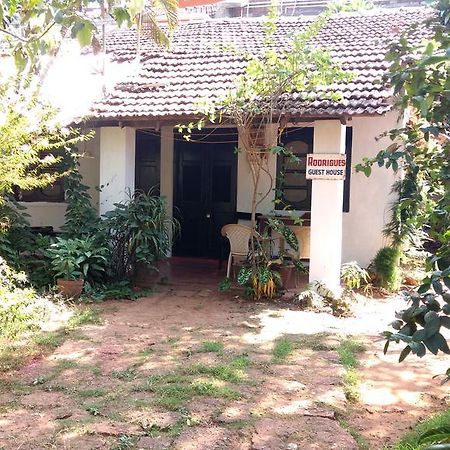 Rodrigues Guest House Calangute Bagian luar foto