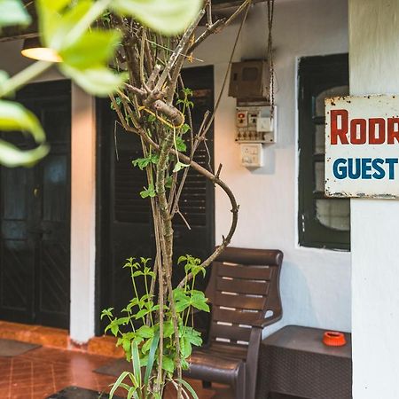Rodrigues Guest House Calangute Bagian luar foto